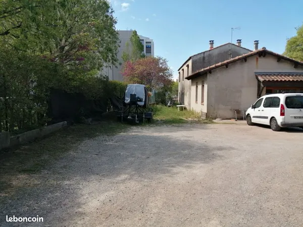 Stationnement Location Marseille 100€