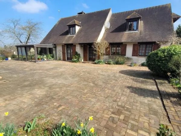 Maison 6 pièces 285 m²