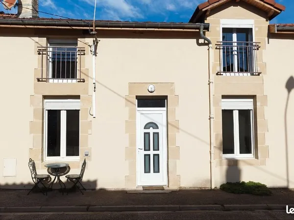 🏡 À LOUER - Maison de ville 100 m² - 3 chambres - Gourzon