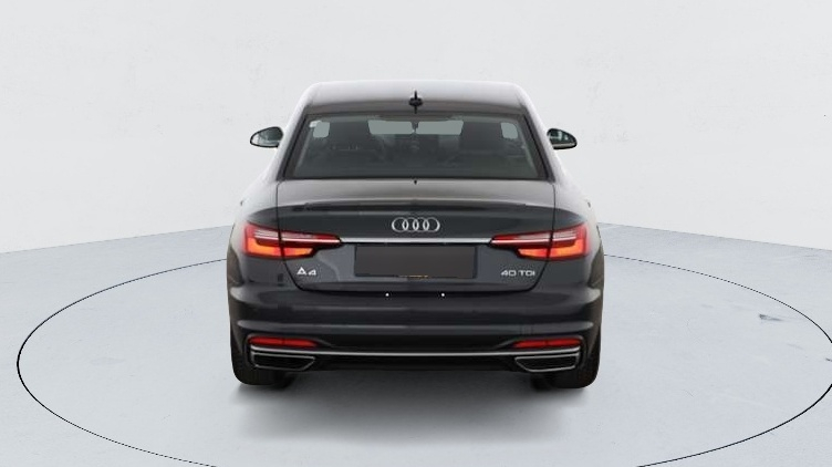 Audi A4 — photo 6