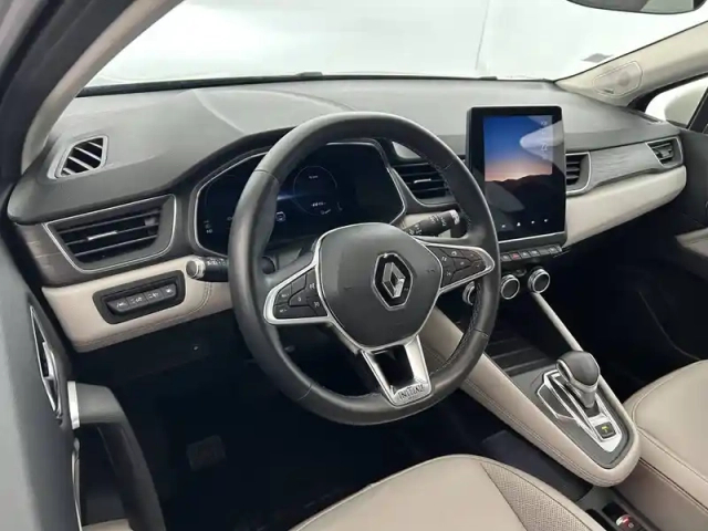 Renault Captur e-tech plug-in 160 — photo 37