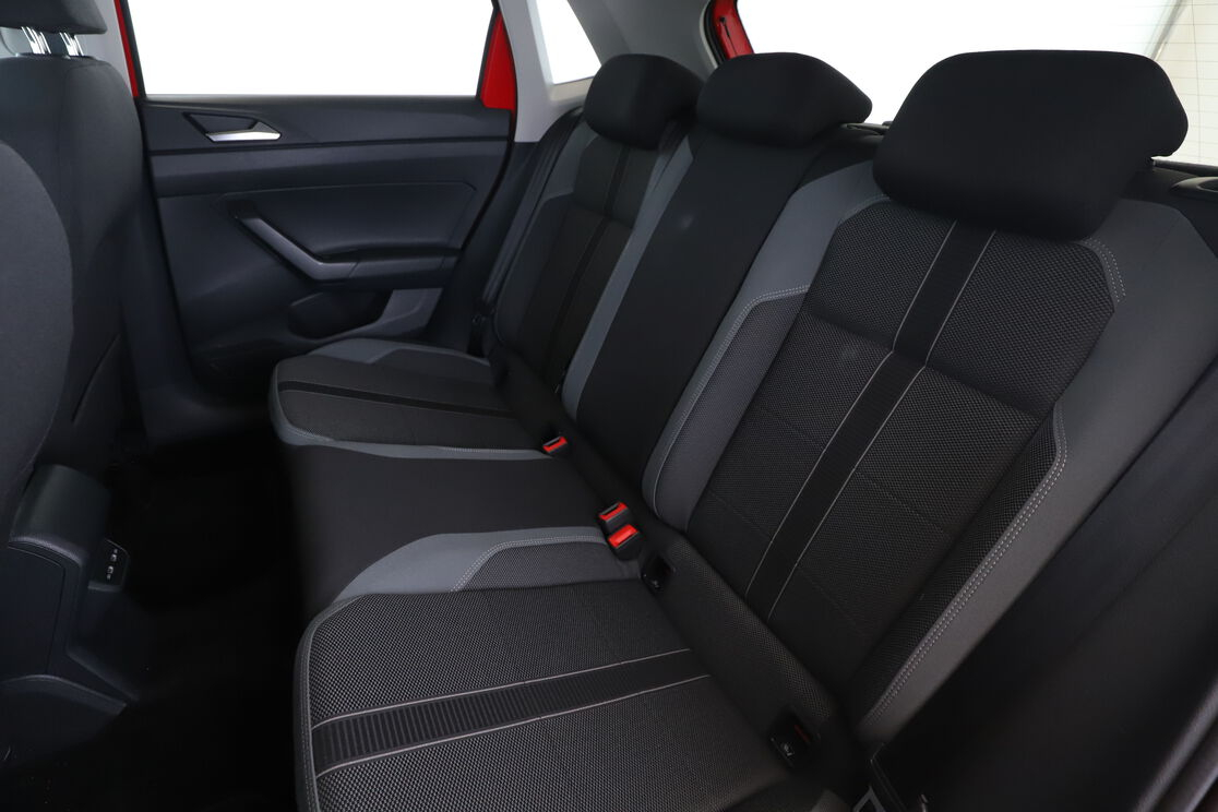 Volkswagen Polo 1.0 TSI R-Line — photo 13