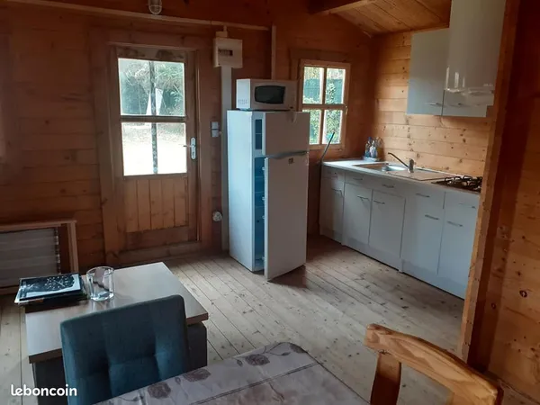 A vendre chalet dans endroit insolite
