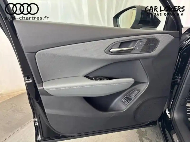 Audi Q3 e-hybrid 272 ch s tronic 6 — photo 22