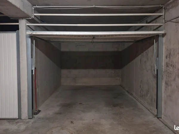 Location parking/box en sous sol