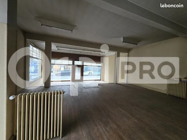 Local commercial 600 m²