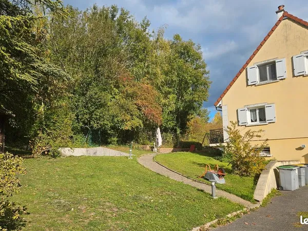Maison individuelle 7 pièces 156 m²