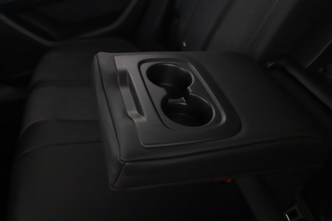 Peugeot 3008 1.2 PureTech Allure Pack EAT8 — photo 14