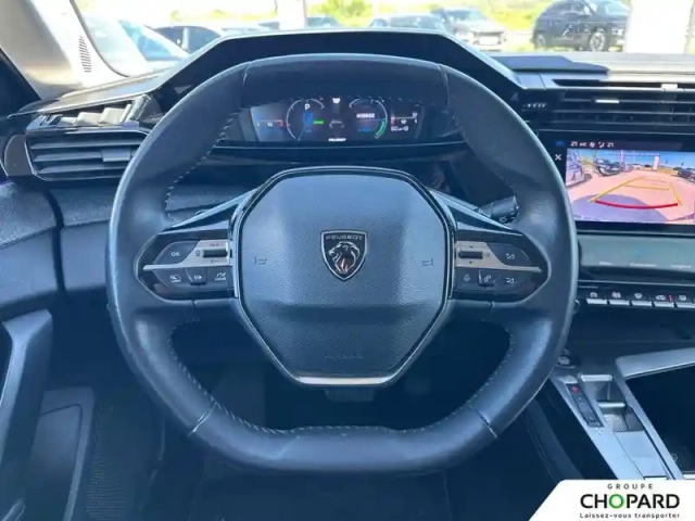 Peugeot 308 phev 180 e-eat8 — photo 16