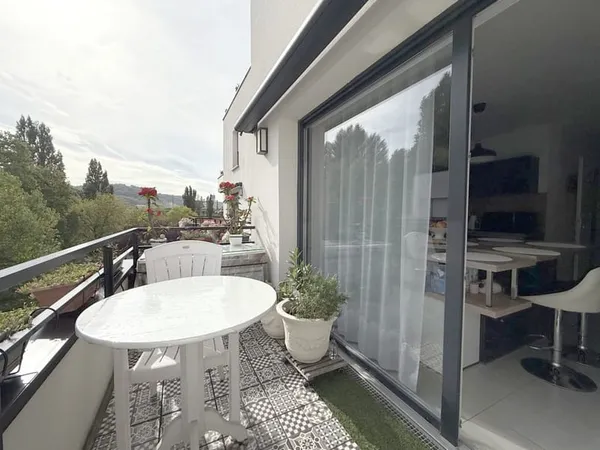 T3 récent 72m² terrasse, ascenseur, parking couvert