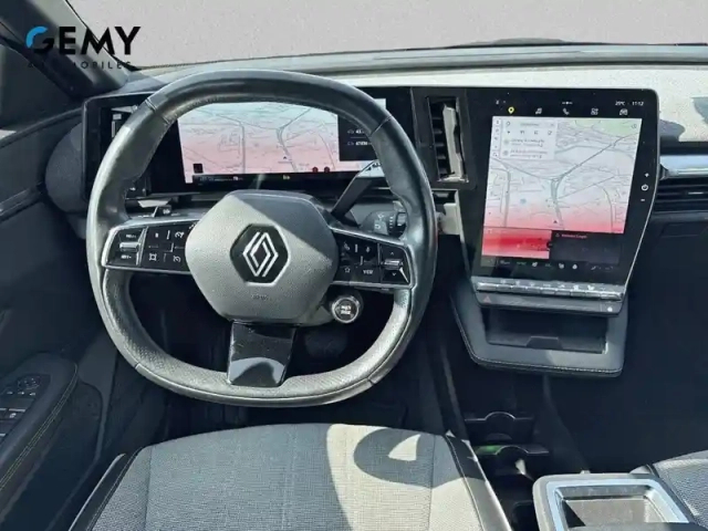 Renault Megane e-tech ev40 130ch standard charge — photo 8