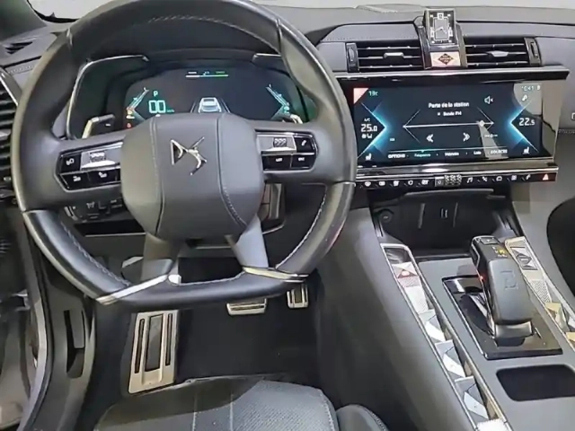Ds Ds 7 ds7 crossback hybride e-tense 300 eat8 4x4 — photo 45