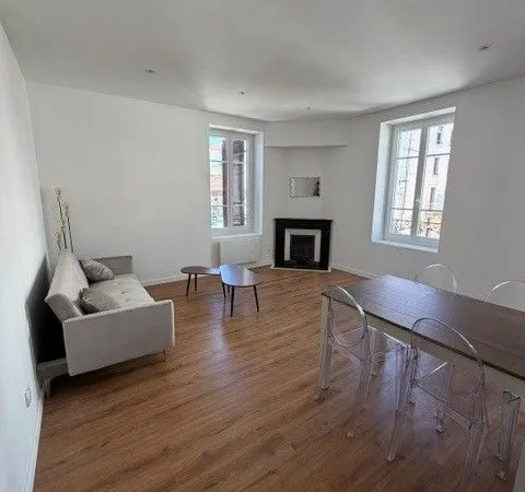 T2 meublé 44 m² lumineux & entièrement rénové - Gare à 5 min à pied