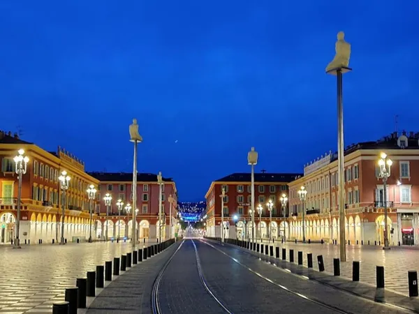 FOND DE COMMERCE sous forme de parts sociales /Restaurant