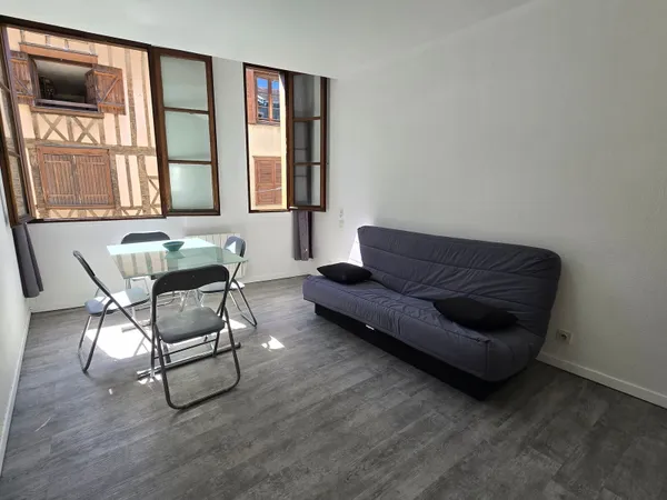 Studio 1 pièce 20 m²