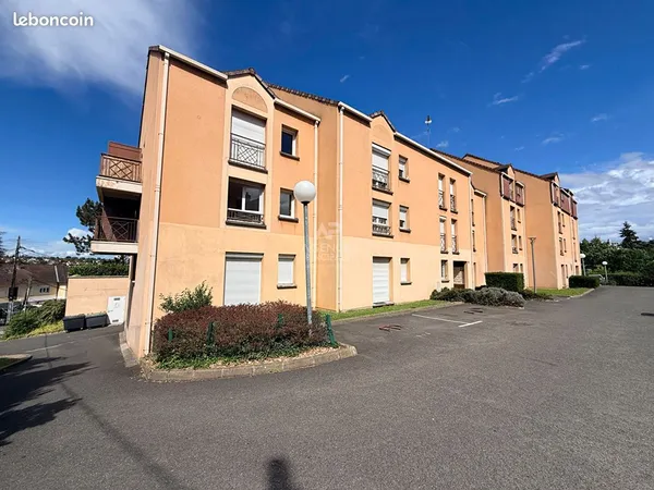 Studio 1 pièce 30 m²