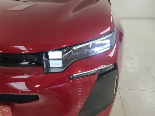 Citroën C5 Aircross hybride 145 ch e-dcs6 — photo 26