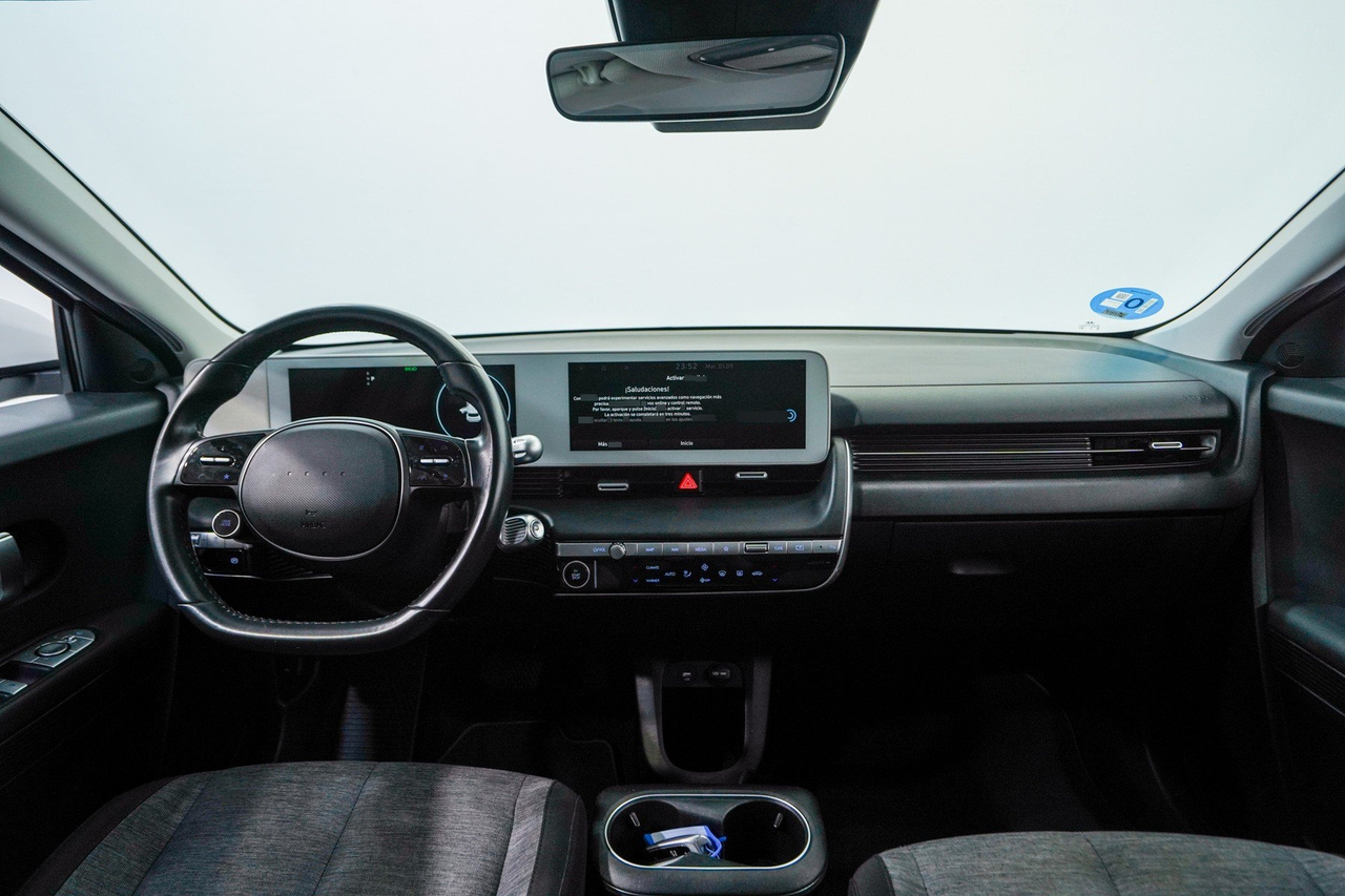 Hyundai Ioniq 5 — photo 12