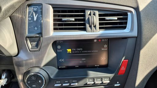DS DS 5 1.6 THP 165 EAT6 - So Chic – 2016 – 61577 km – Essence – Boîte Automatique — photo 12