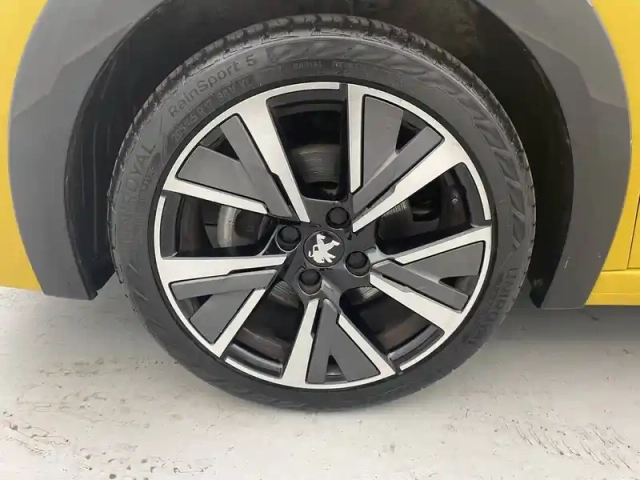 Peugeot 208 puretech 100 s&amp;s bvm6 — photo 81