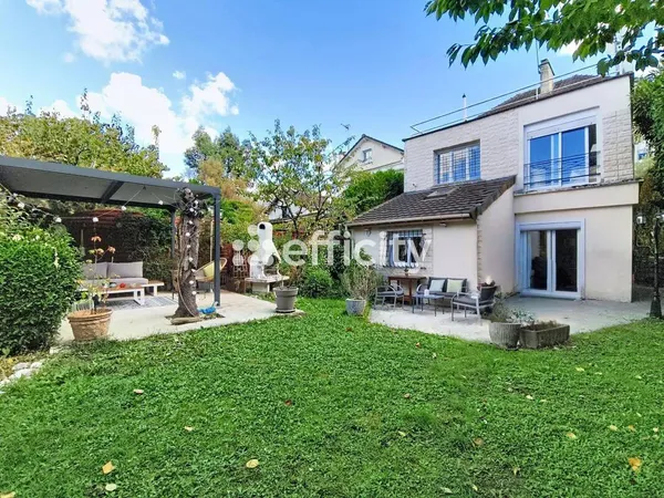 Pavillon 6 pièces 177 m²
