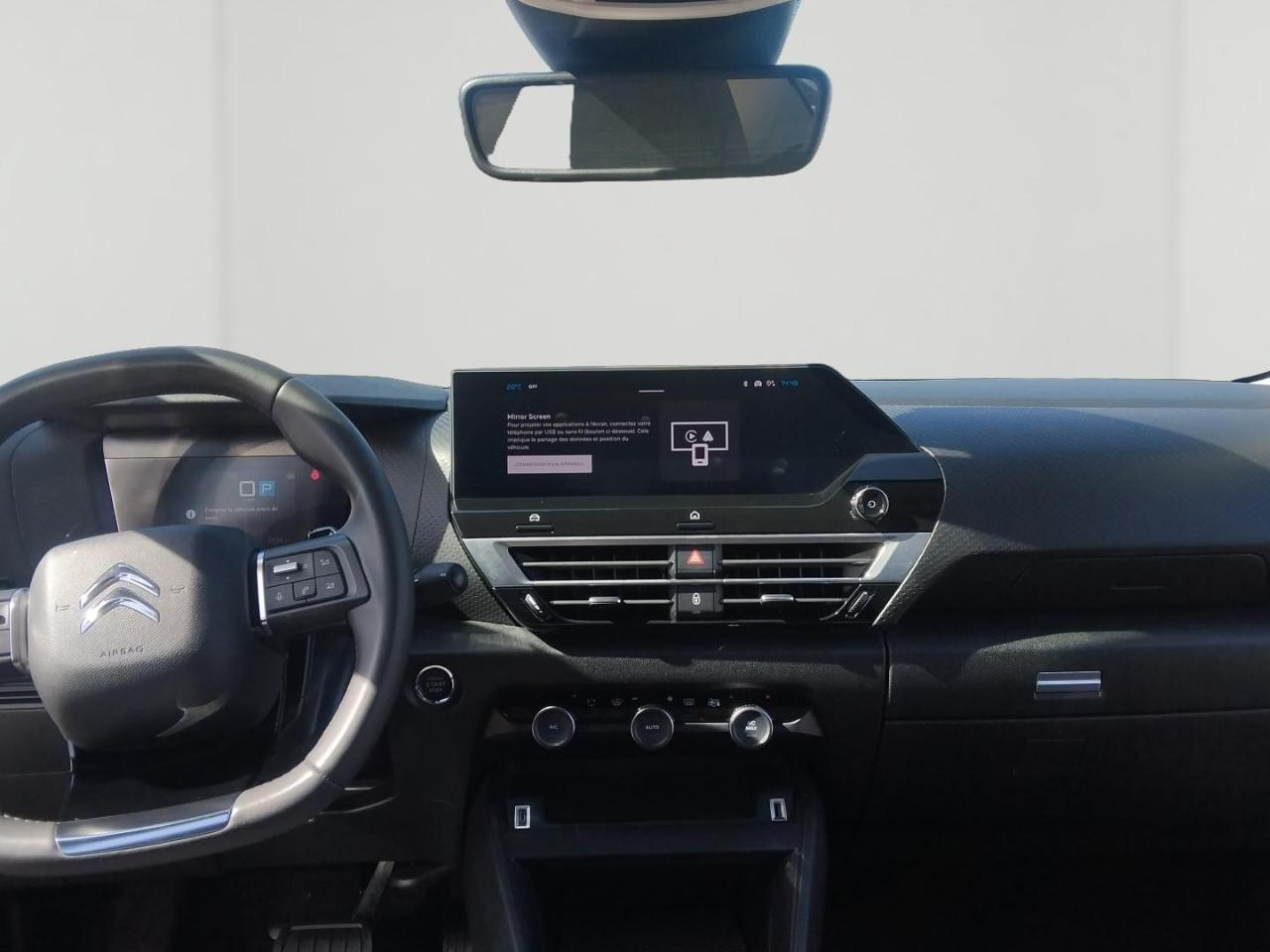 Citroën C4 X puretech 130ch s&s shine eat8 — photo 22