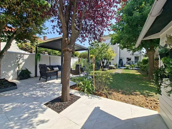 Maison 7 pièces 150 m²