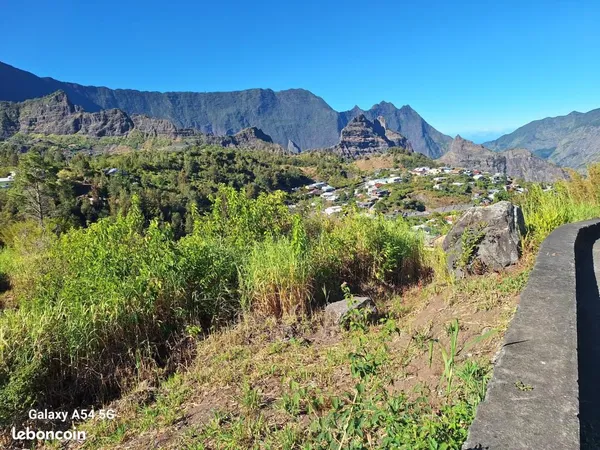 Terrain 1 047 m² Cilaos