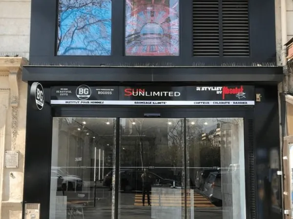 Local commercial 240 m²