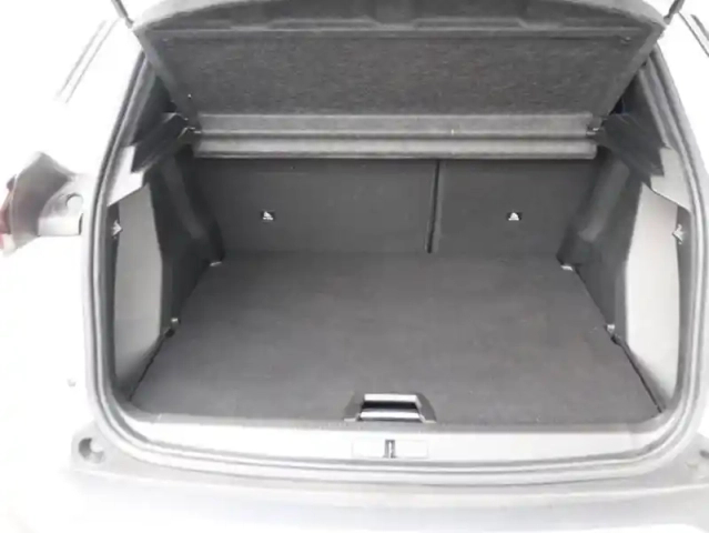 Peugeot 2008 e- 136ch allure business — photo 6