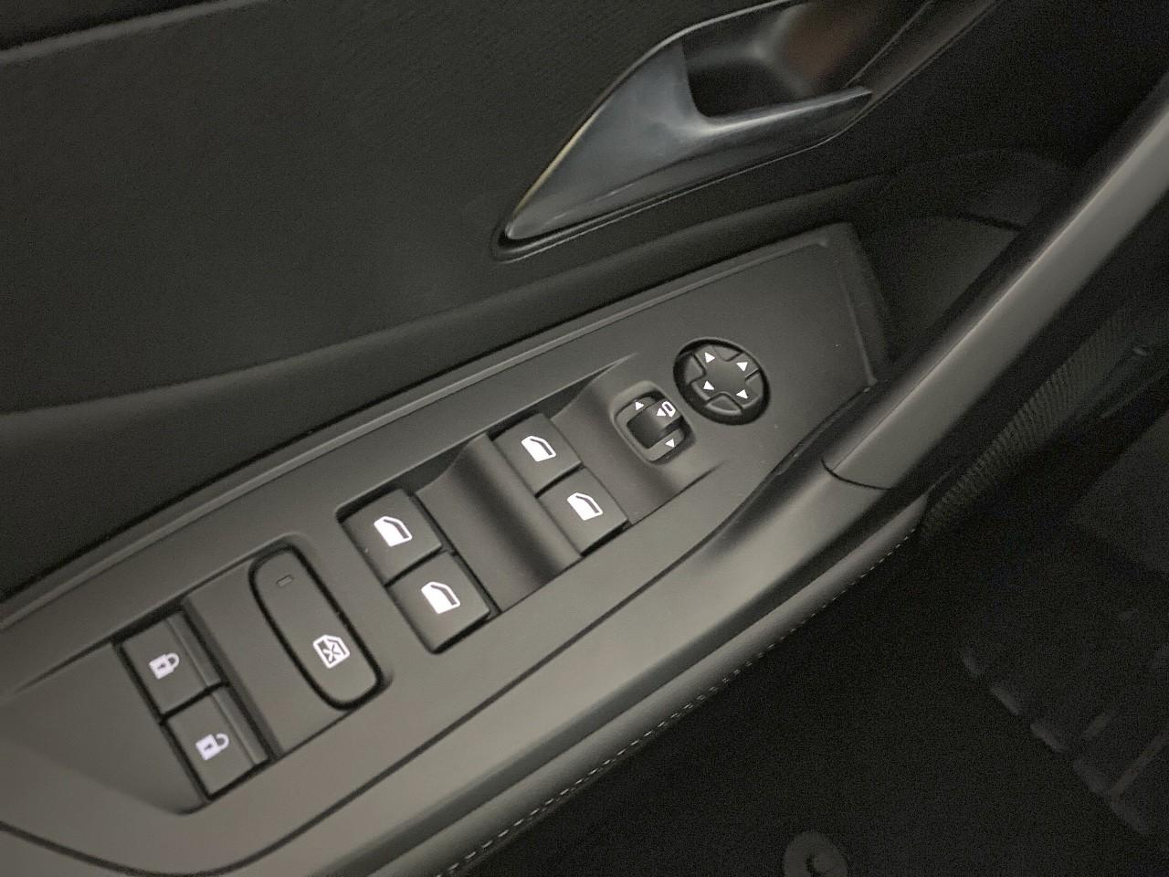 Peugeot 308 hybrid 145 e-dcs6 allure — photo 20