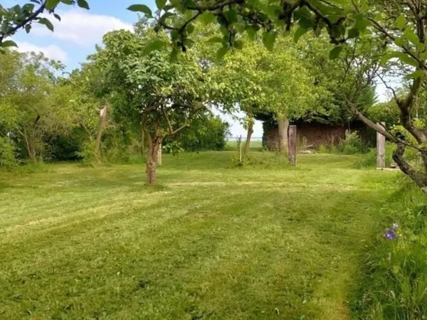 Terrain 605 m²