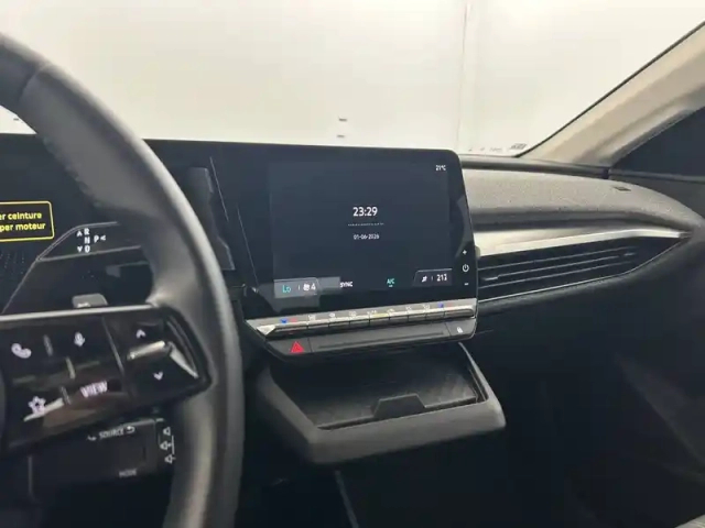 Renault Megane e-tech ev40 130ch standard charge — photo 38