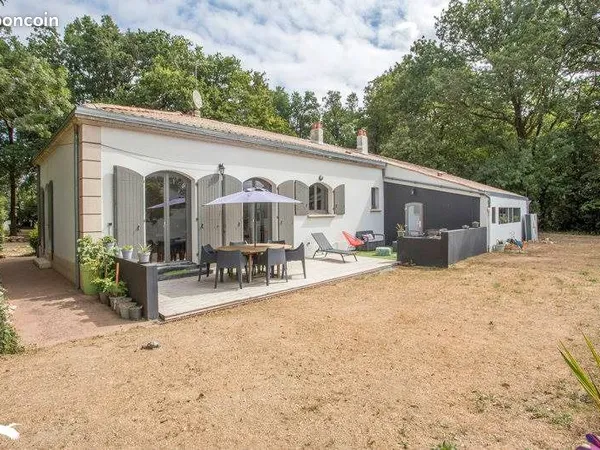 Propriété 6 pièces 184 m²