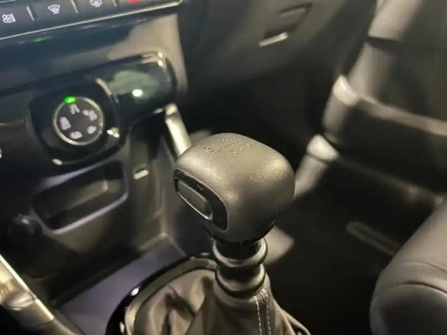 Citroën C3 Aircross puretech 110ch s&amp;s shine — photo 10