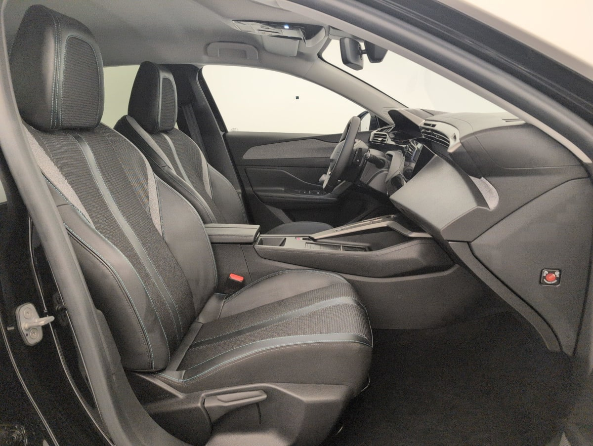 Peugeot 308 — photo 9