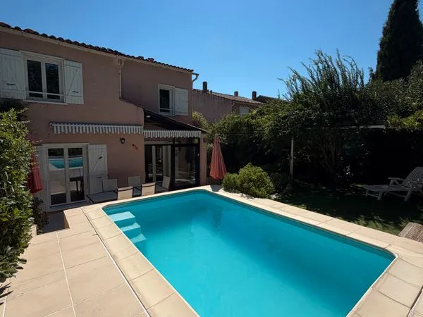EXCLUSIVITÉ - 4 chambres + piscine Hautes Viougues