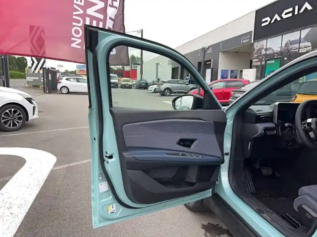 Renault 4 renault  e-tech electrique 150 ch autonomie confort — photo 11