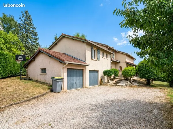 Maison 6 pièces 135 m²