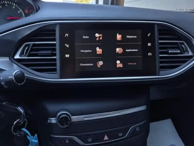 Peugeot 308 ii puretech 110 s&amp;s style — photo 23
