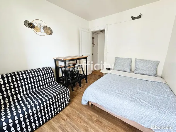 Studio 1 pièce 17 m²