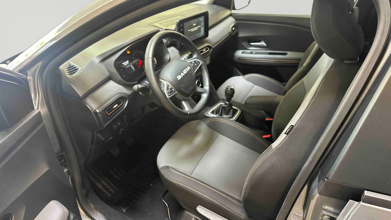 Dacia Sandero ECO-G 100 GSR2 — photo 26