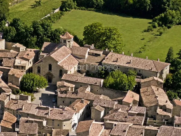 SAINT MARCEL LES SAUZET Charmante maison de village - T3