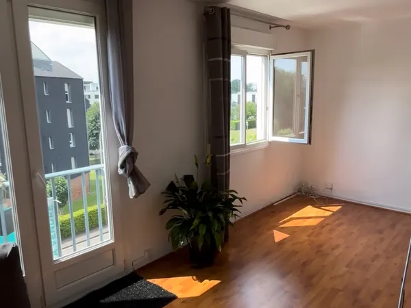 Loue chambre en colocation dans appartement