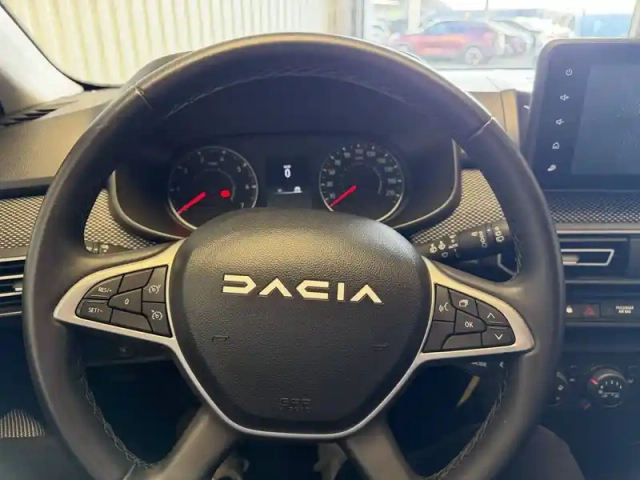Dacia Sandero tce 90 cvt — photo 28