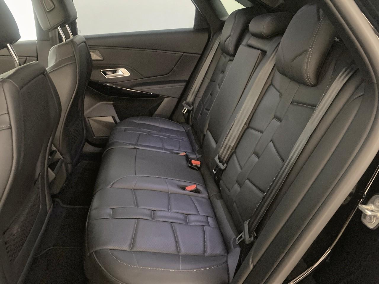 Ds Ds 7 crossback bluehdi 130 eat8 etoile — photo 10