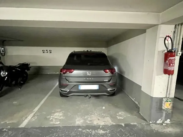 Vends parking