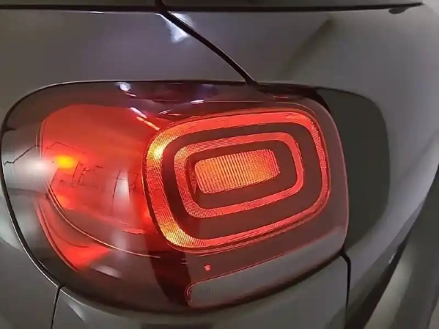 Citroën C3 Aircross puretech 110 s&amp;s bvm6 — photo 37