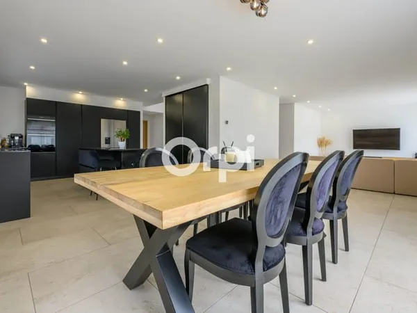 Maison 5 pièces 178 m²