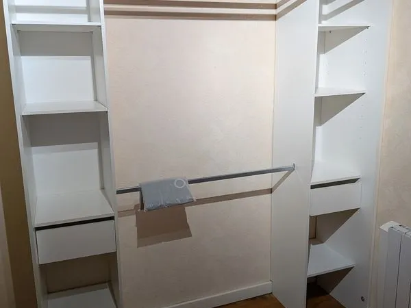 Chambre meublée